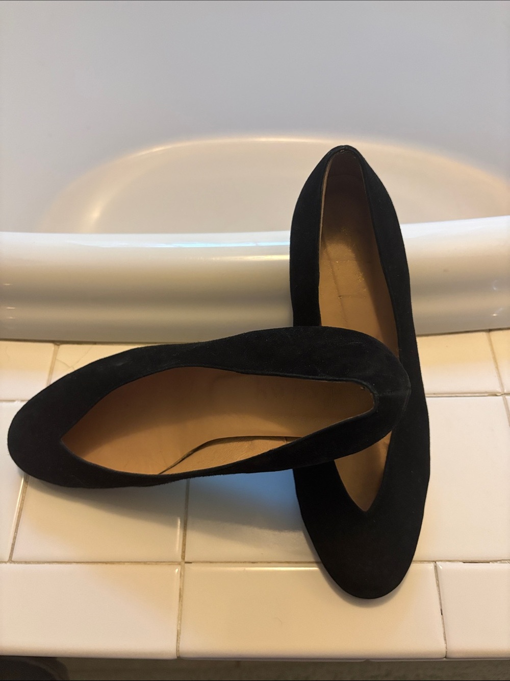 French Sole Black Suede Rounded-Toe Ballet Flats